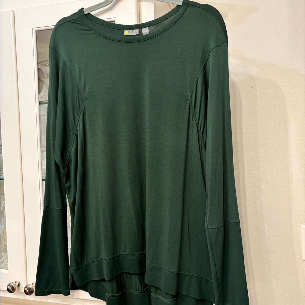Zella Women's Green Long Sleeve Top